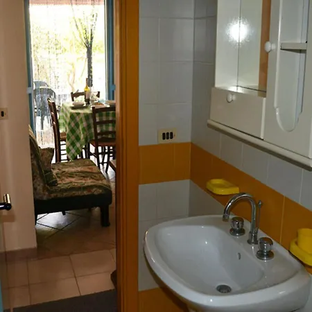 شقة With Shady Garden And Air Conditioning In Torre Dellorso *