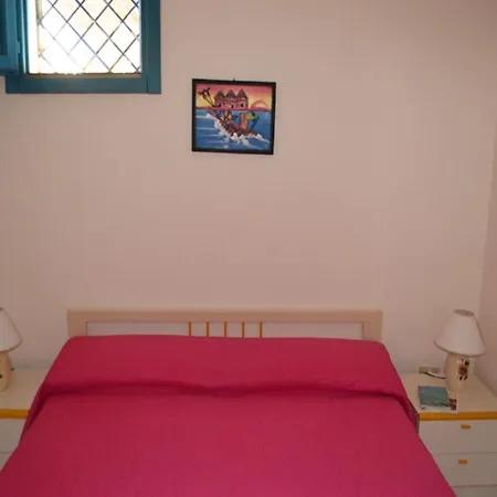 شقة With Shady Garden And Air Conditioning In Torre Dellorso *